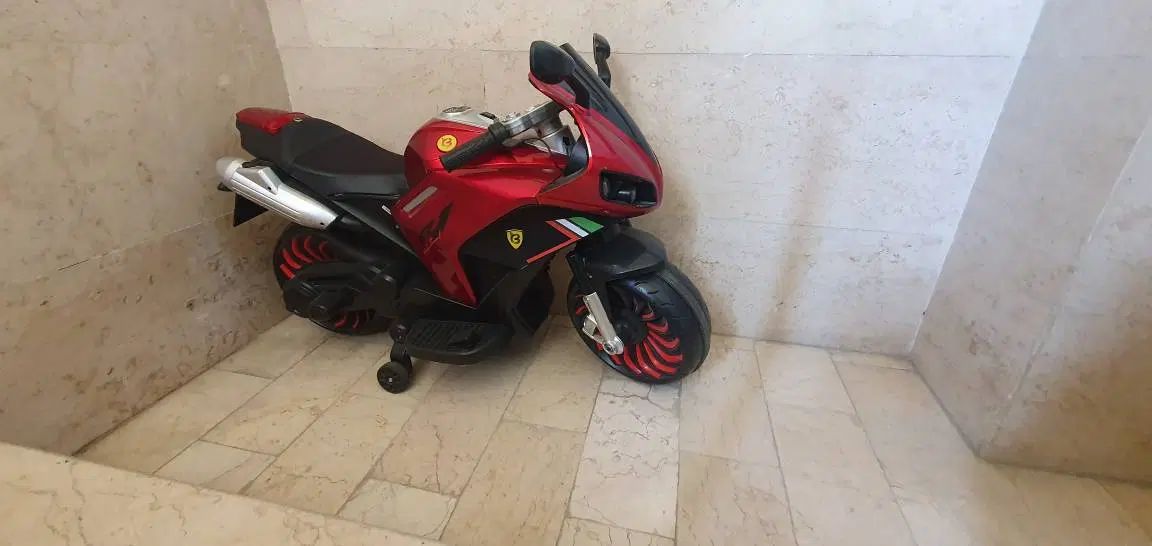موتور شارژی، موتور بزرگ، وزن قابل تحمل 120 کیلو|اسباب‌بازی بچه|تهران, جوادیه|دیوار