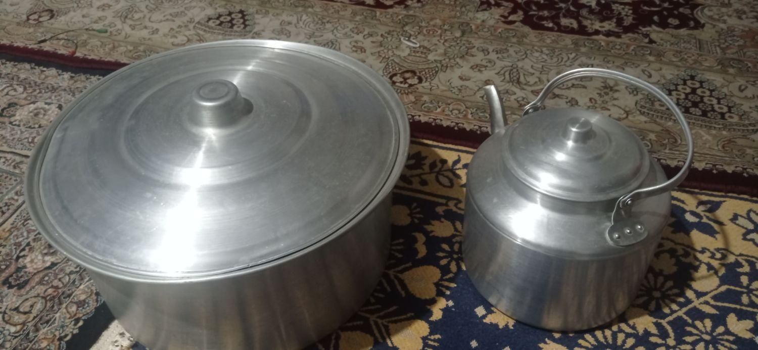 قابلمه بزرگ با کتری بزرگ|ظروف پخت‌وپز|تهران, نعمت‌آباد|دیوار