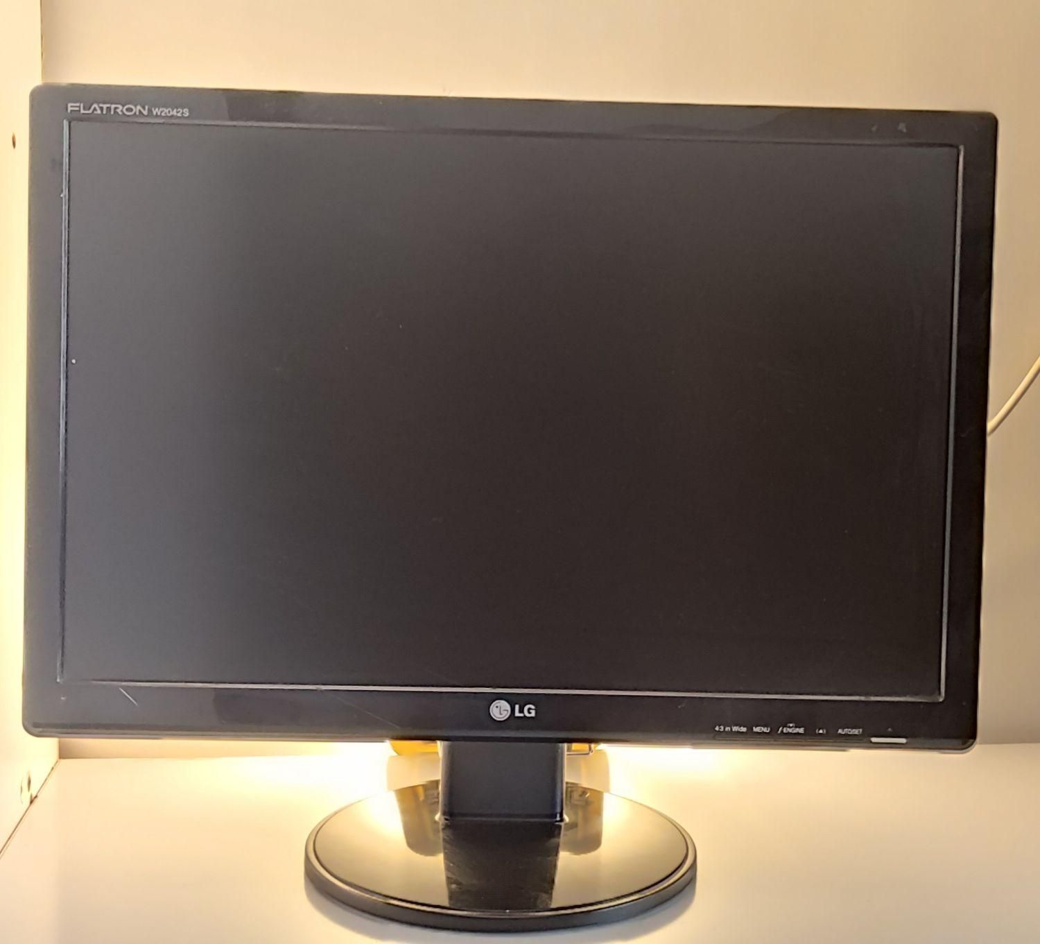 مانیتور ال جی ال سی دی LG LCD|قطعات و لوازم جانبی رایانه|قائم‌شهر, |دیوار