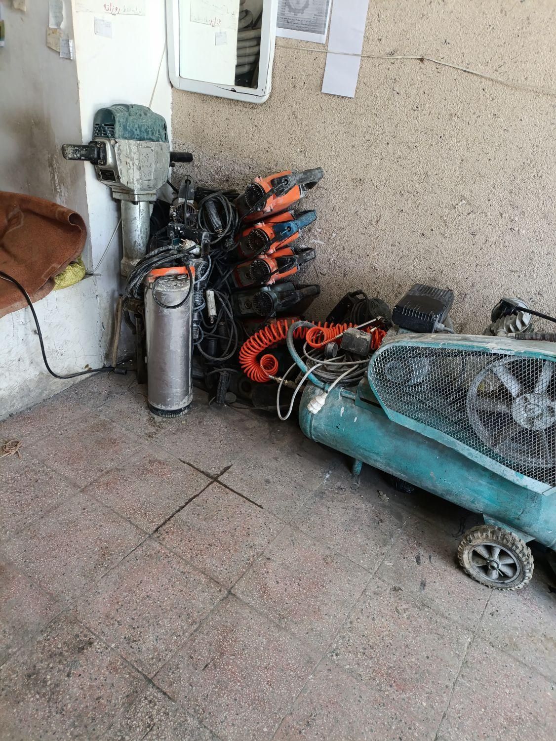 اجاره کرایه ابزار موتور برق.پیکور.کفکش.بالابر|خدمات پیشه و مهارت|همدان, |دیوار