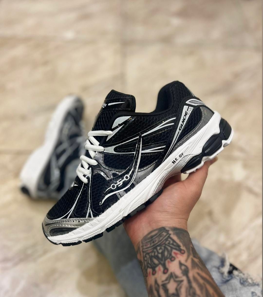 کتونی Saucony 3d ساکونی عمده|کیف، کفش، کمربند|تهران, فلاح|دیوار
