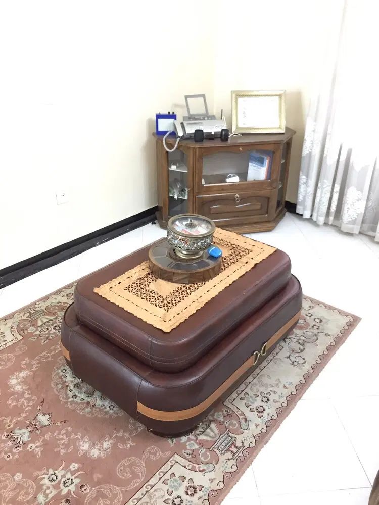 مبل ۱ نفره و میز|مبلمان خانگی و میز عسلی|تهران, نیروی هوایی (پیروزی)|دیوار