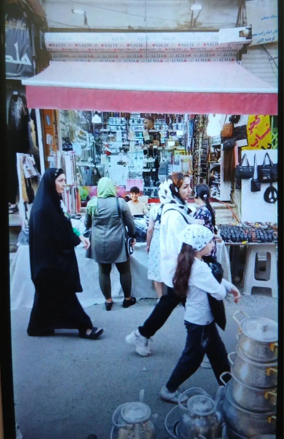 مغازه تجاری ملکیت خیابان المهدی|فروش مغازه و غرفه|کرج, المهدی|دیوار