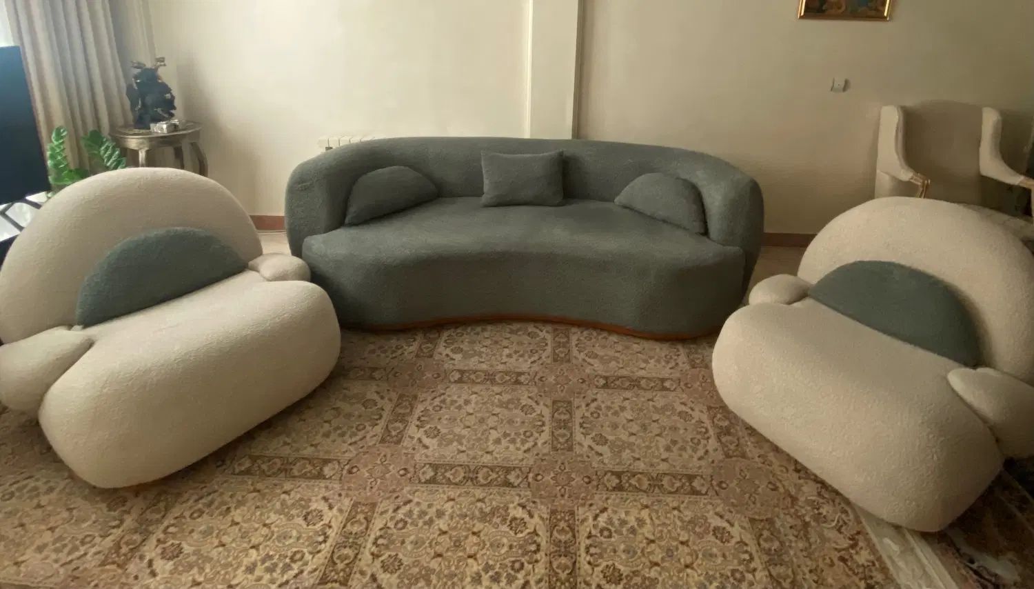 مبلمان مینیمال۵نفره درحدنو|مبلمان خانگی و میز عسلی|تهران, سعادت‌آباد|دیوار