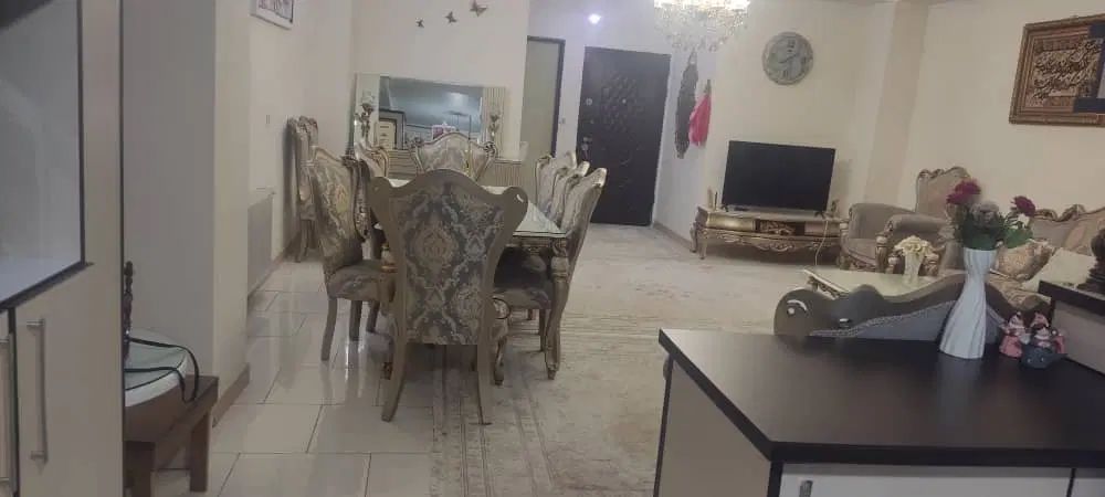 آپارتمان114 متری در حصارک روبه روی سرم سازی|فروش آپارتمان|کرج, حصارک پایین|دیوار
