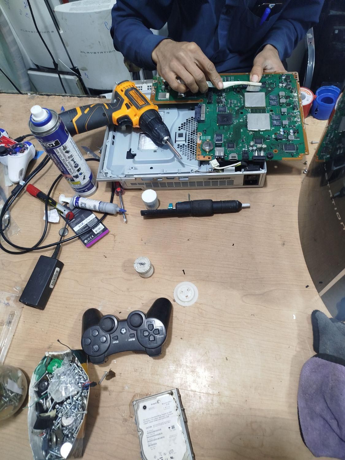 تعمیر پلی استیشن|خدمات رایانه‌ای و موبایل|زاهدان, |دیوار