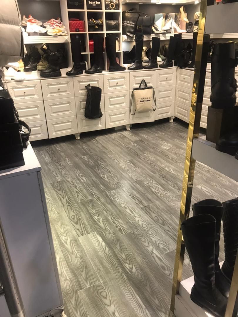 انبار پخش و فروش کفپوش تایلیpvc کف پوش رولی لمینت|خدمات پیشه و مهارت|تهران, صادقیه|دیوار