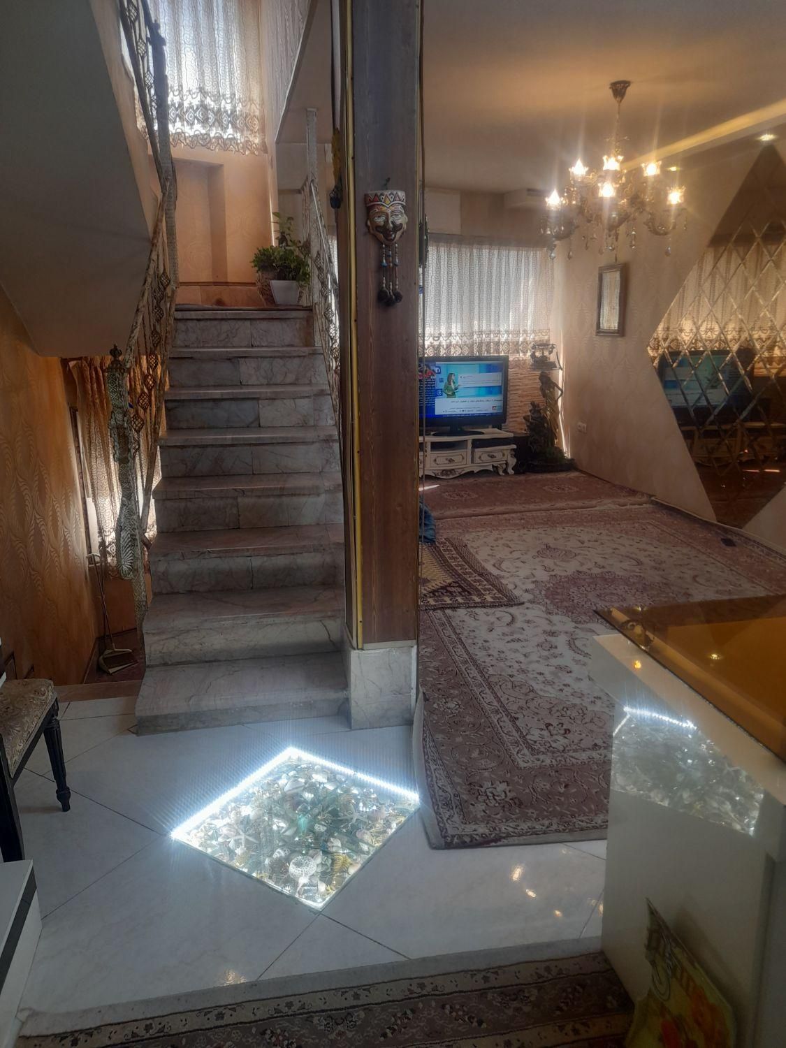 فروش ۳۰متر تجاری ۳طبقه شیک ۹دقیقه تا حرم مطهراقا|فروش آپارتمان|مشهد, رضاییه|دیوار