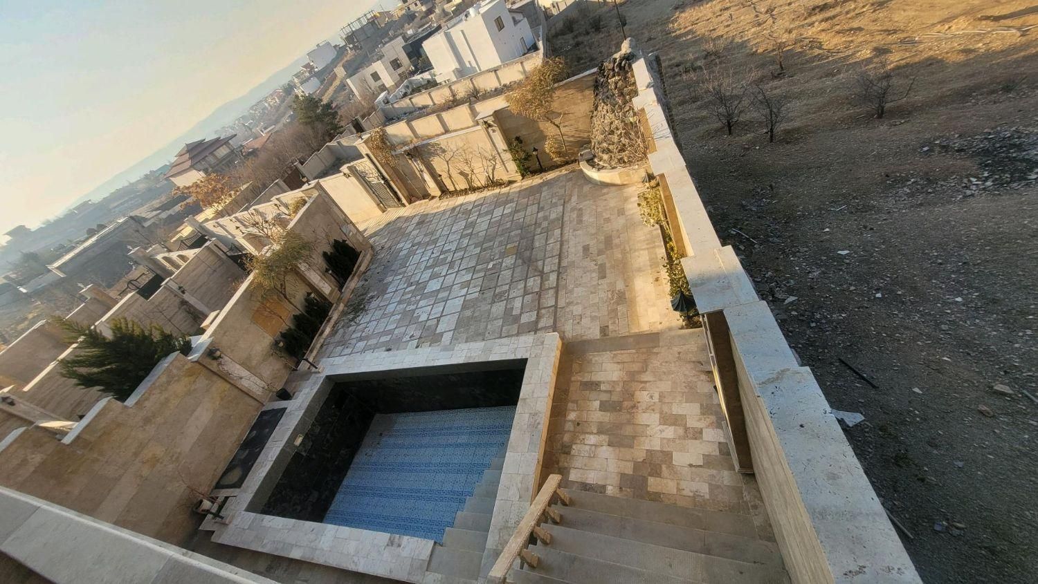 ویلای دوبلکس 375متر 256بنا در مهرآباد رودهن|فروش خانه و ویلا|رودهن, |دیوار