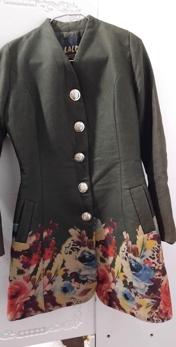 پالتو فوتر بسیار زیبا|لباس|بابلسر, |دیوار