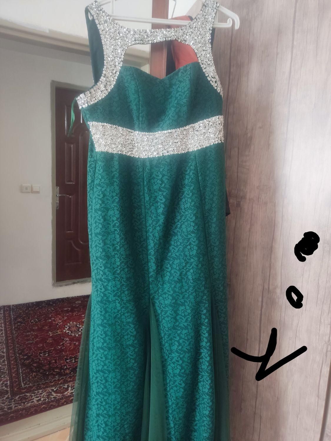 لباس مجلسی و مانتو و کت و دامن توافقی|لباس|سبزوار, پیروزی|دیوار