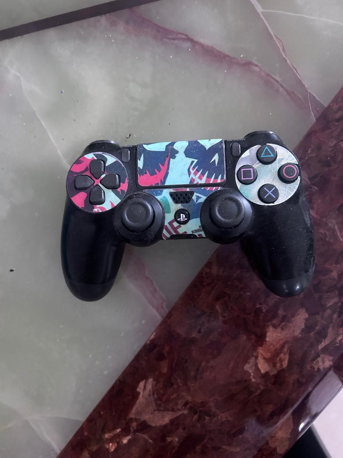 دسته اورجینال ps4 با برچست رایگان(خواستید بِکَنید)|کنسول، بازی ویدئویی و آنلاین|تهران, اختیاریه|دیوار