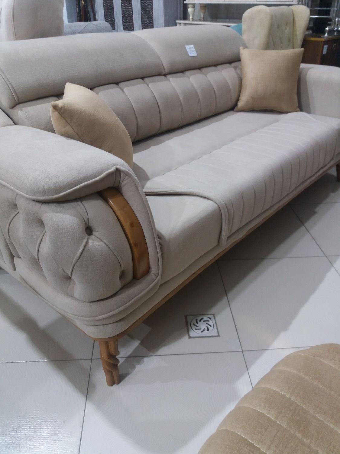 مبل لاریسا|مبلمان خانگی و میز عسلی|همدان, |دیوار