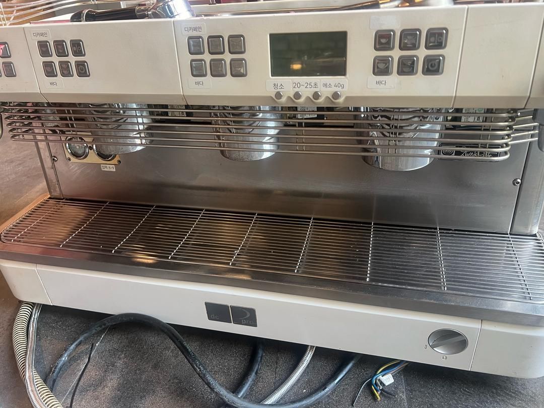 16سال سابقه کار،فروش انواع تجهیزات کافه و رستوران|کافی‌شاپ و رستوران|رشت, منظریه|دیوار