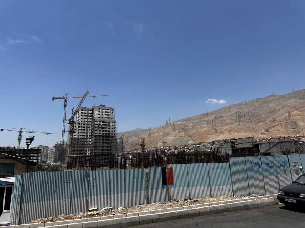 ۲۵۰ متر چهار خواب در حال ساخت قابل تهاتر|پیشفروش املاک|تهران, دریاچه شهدای خلیج فارس|دیوار