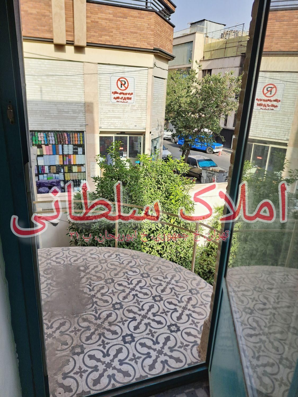 اجاره خانه ویلایی ۳۸۰ متری کافه در میدان انقلاب|اجارهٔ خانه و ویلا|تهران, فلسطین (میدان انقلاب)|دیوار