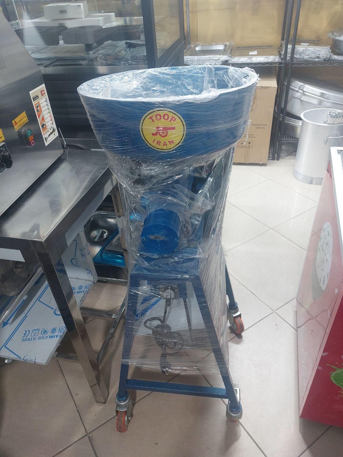 آبغوره گیر آبغوره گیر آب غوره گیر ی|فروشگاه و مغازه|رشت, سیا اسطلخ|دیوار