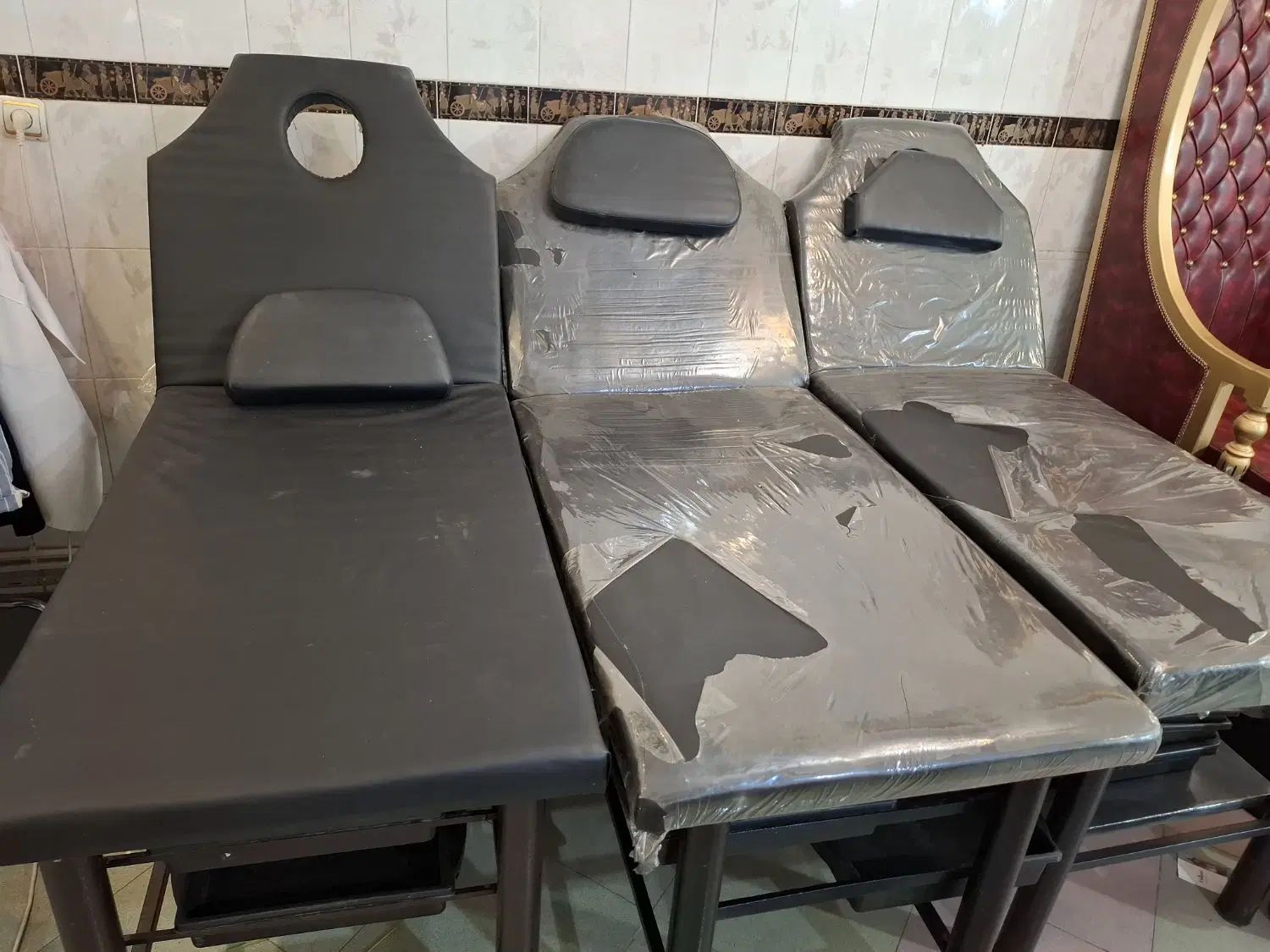 تخت مژه و ماساژ،صندلی اصلاح،کوپ،دستگاه بخور|آرایشگاه و سالن‌های زیبایی|کرج, گوهردشت|دیوار