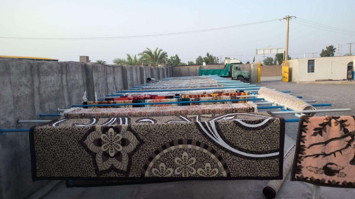 قالیشویی نمونه|خدمات نظافت|بم, |دیوار