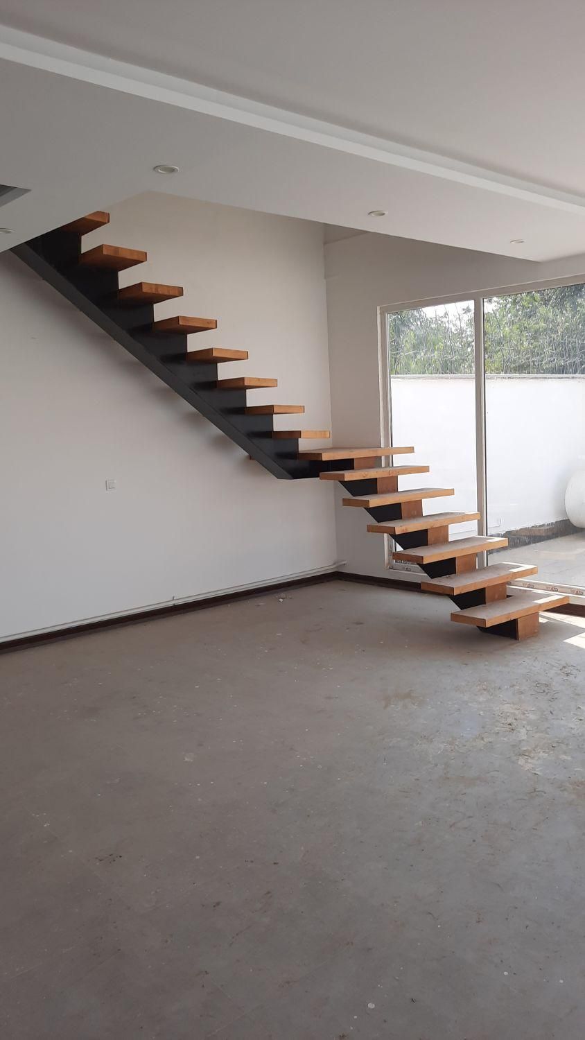 پله گرد و مدرن|خدمات پیشه و مهارت|کرج, کمال‌شهر|دیوار