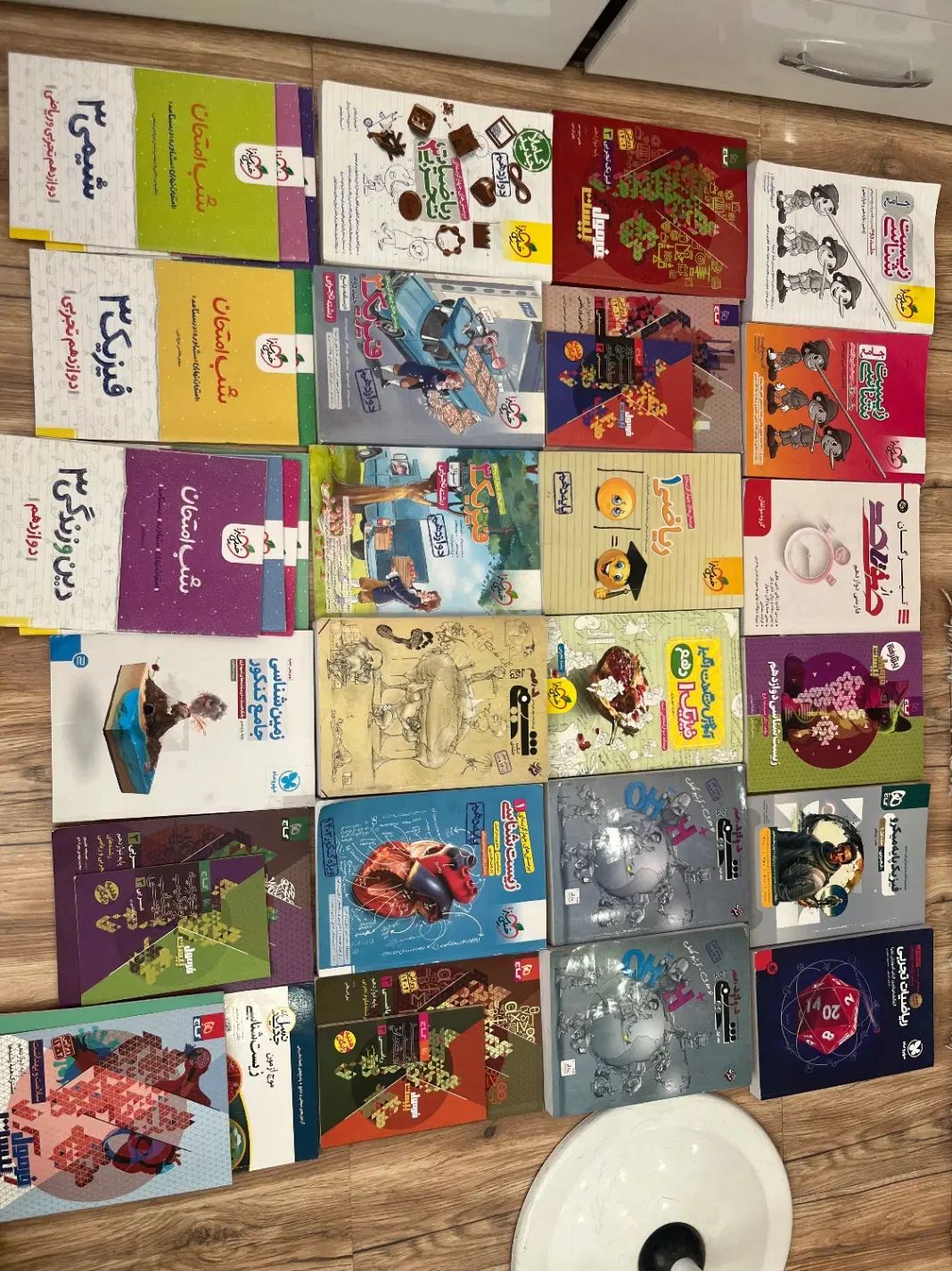 کتاب کنکور/ مبتکران و خیلی سبز و فرمول ۲۰و..|کتاب و مجله آموزشی|بجنورد, |دیوار