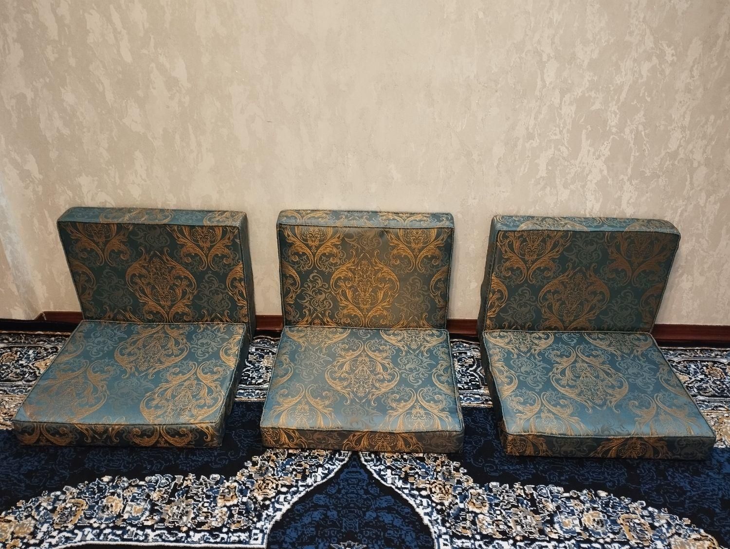 پشتی سنتی متکا مختع برای نشستن|پشتی|فولادشهر, C1|دیوار