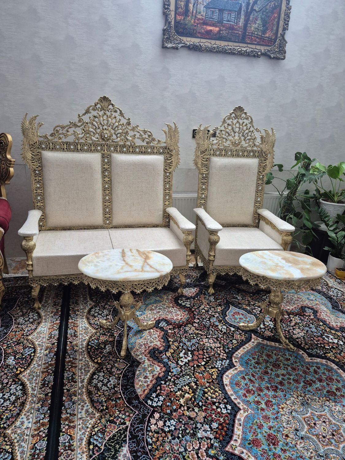 مبل هخامنشی برنز و طرح برنز سلطنتی  قیمت جشنواره|مبلمان خانگی و میز عسلی|یزد, |دیوار