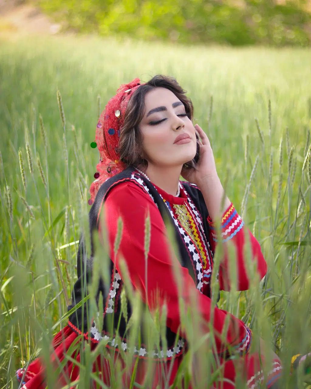 میکاپ وشنیون|خدمات آرایشگری و زیبایی|مشهد, شهید فرامرز عباسی|دیوار