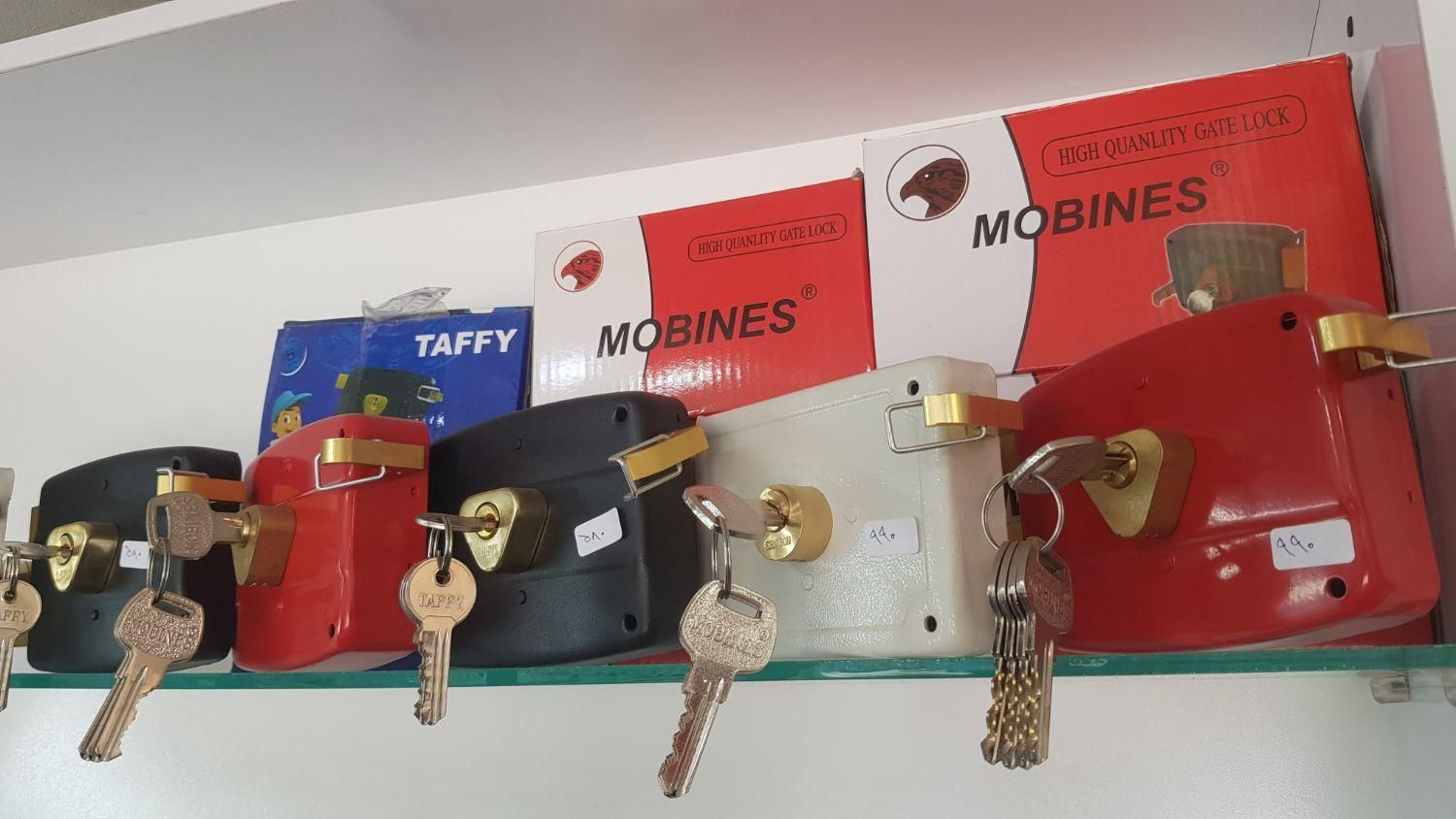 کلید سازی بازکردن قفل شیراز کلیدساز ریموت|خدمات پیشه و مهارت|شیراز, رازی|دیوار