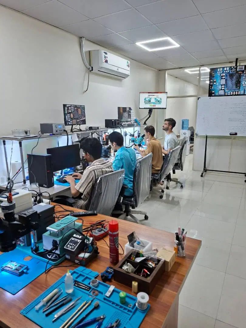 تعمیرات و خدمات پس از فروش موبایل ( بی فون )|خدمات رایانه‌ای و موبایل|کرج, کوی کارمندان جنوبی|دیوار