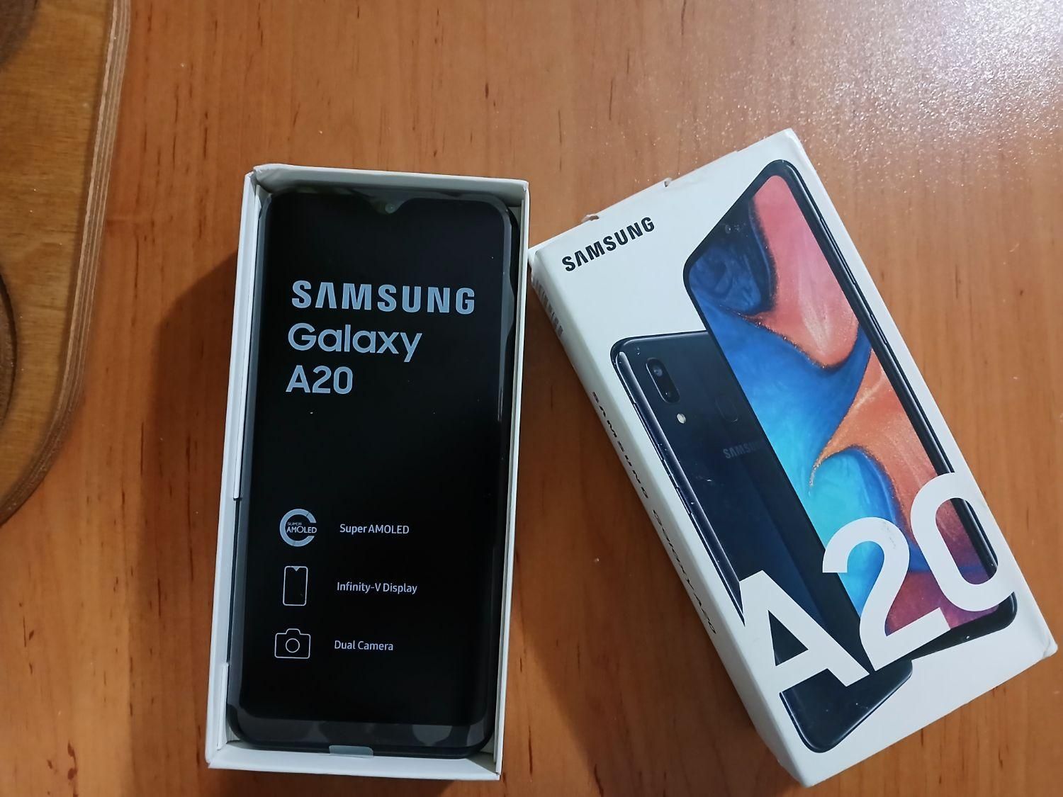 گوشی موبایل سامسونگ Galaxy A20 ساخت ویتنام درحد|موبایل|تهران, آشتیانی|دیوار