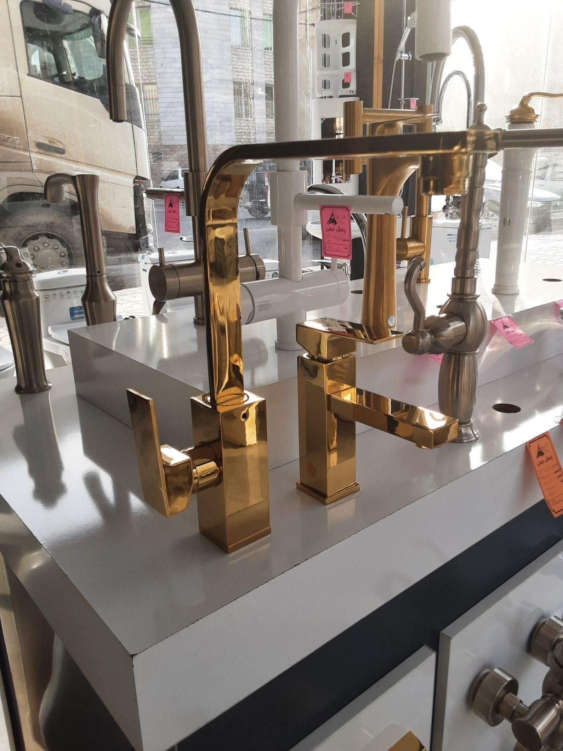 شیرآلات و علم دوش|لوازم سرویس بهداشتی|فردیس, منظریه|دیوار