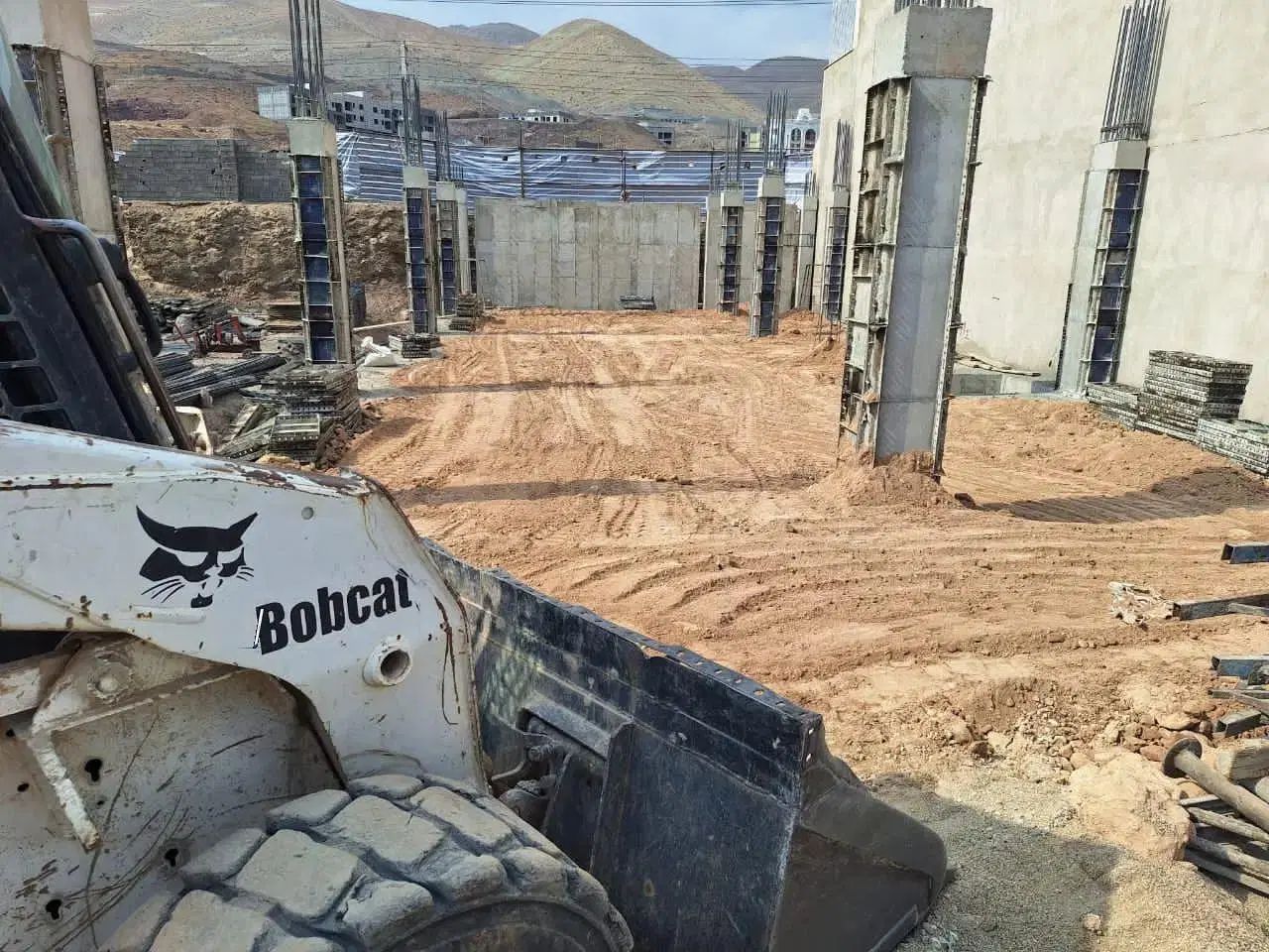 خاکبرداری  بیل مکانیکی بابکت و مینی بیل پیکور دار|خدمات حمل و نقل|رودهن, |دیوار