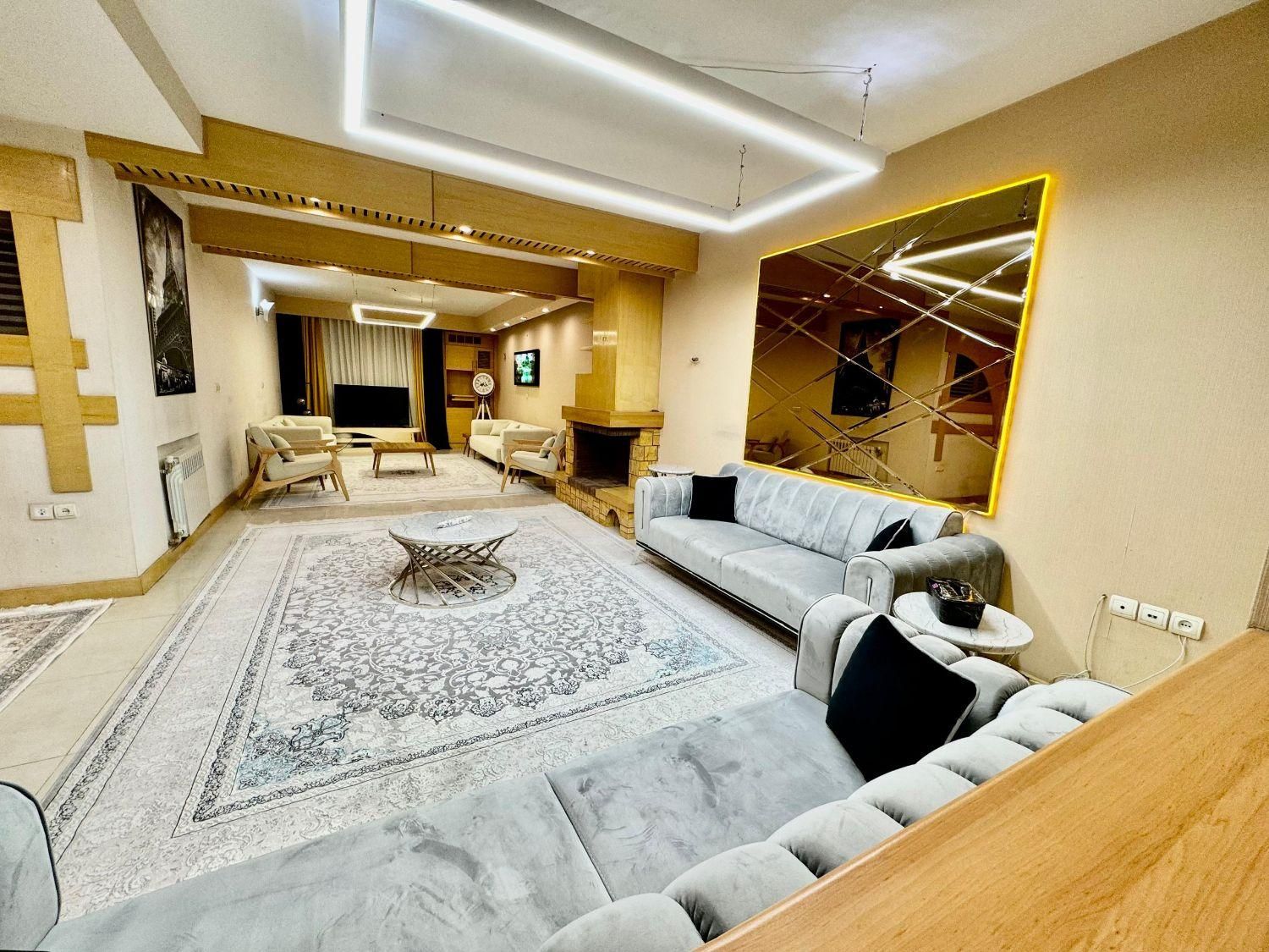 اجاره روزانه آپارتمان و منزل مبله شیک VIP|اجارهٔ کوتاهمدت آپارتمان و سوئیت|شیراز, فرهنگ شهر|دیوار