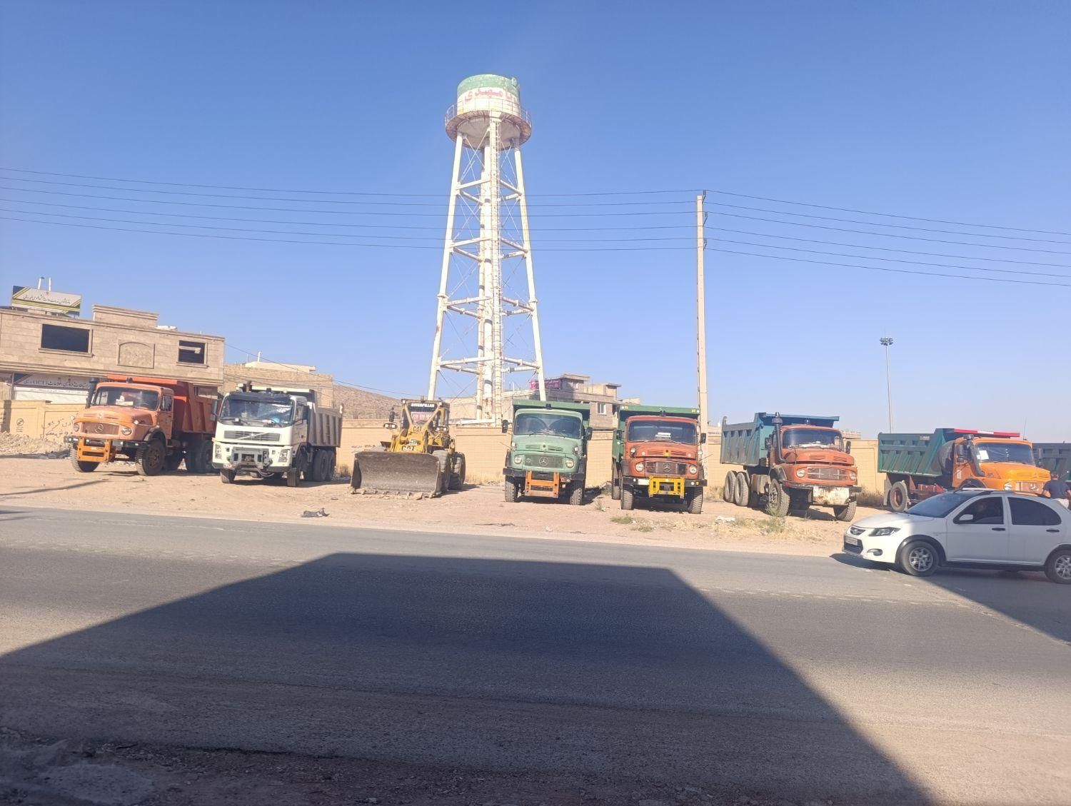 اجاره لودر خدمات لودر کمپرسی|خدمات حمل و نقل|شیراز, میانرود|دیوار