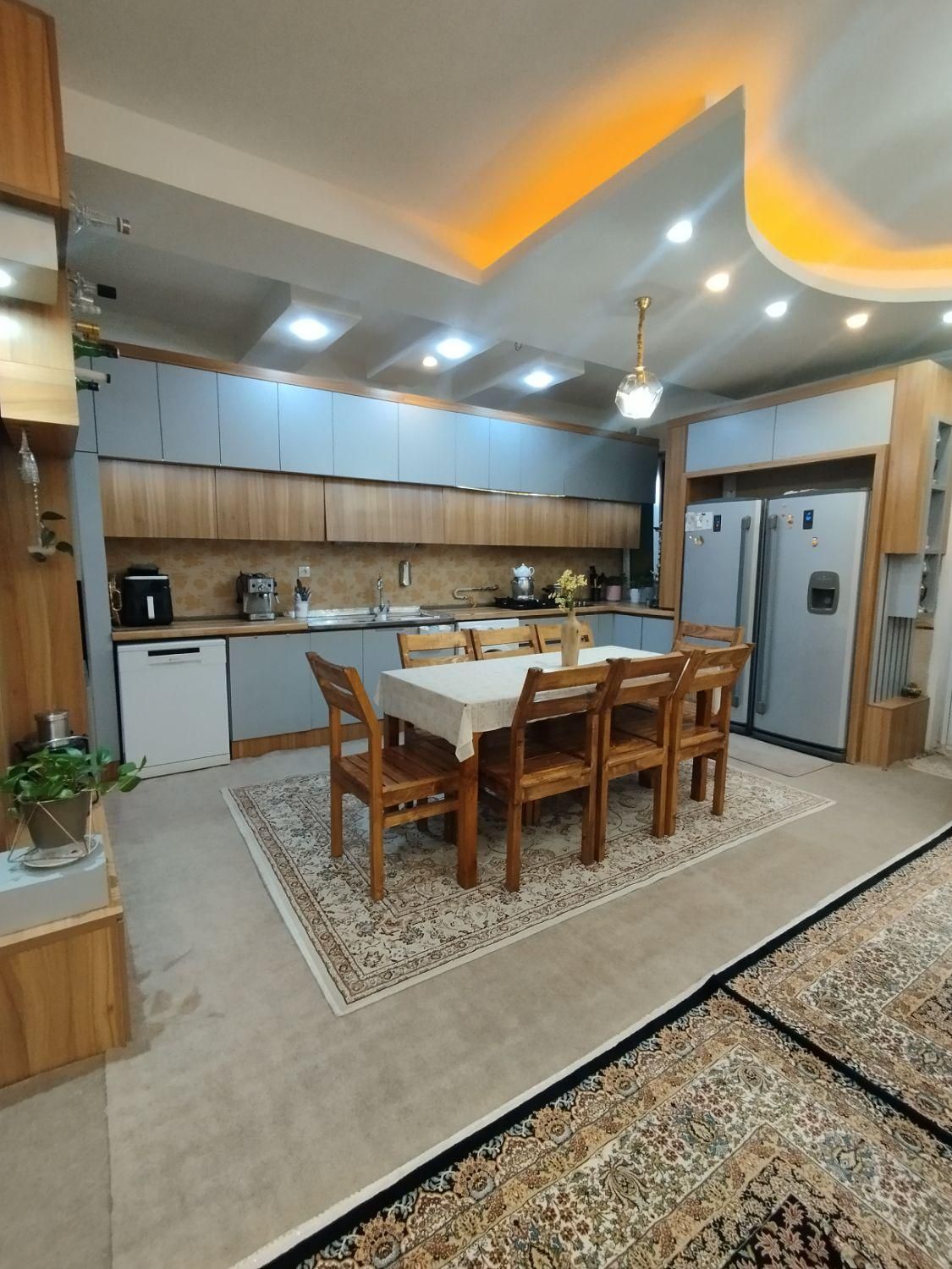 141m سه خواب *4سال ساخت*امکان تهاتر زمین شهرجدید|فروش آپارتمان|هشتگرد, فاز ۱ مهستان|دیوار