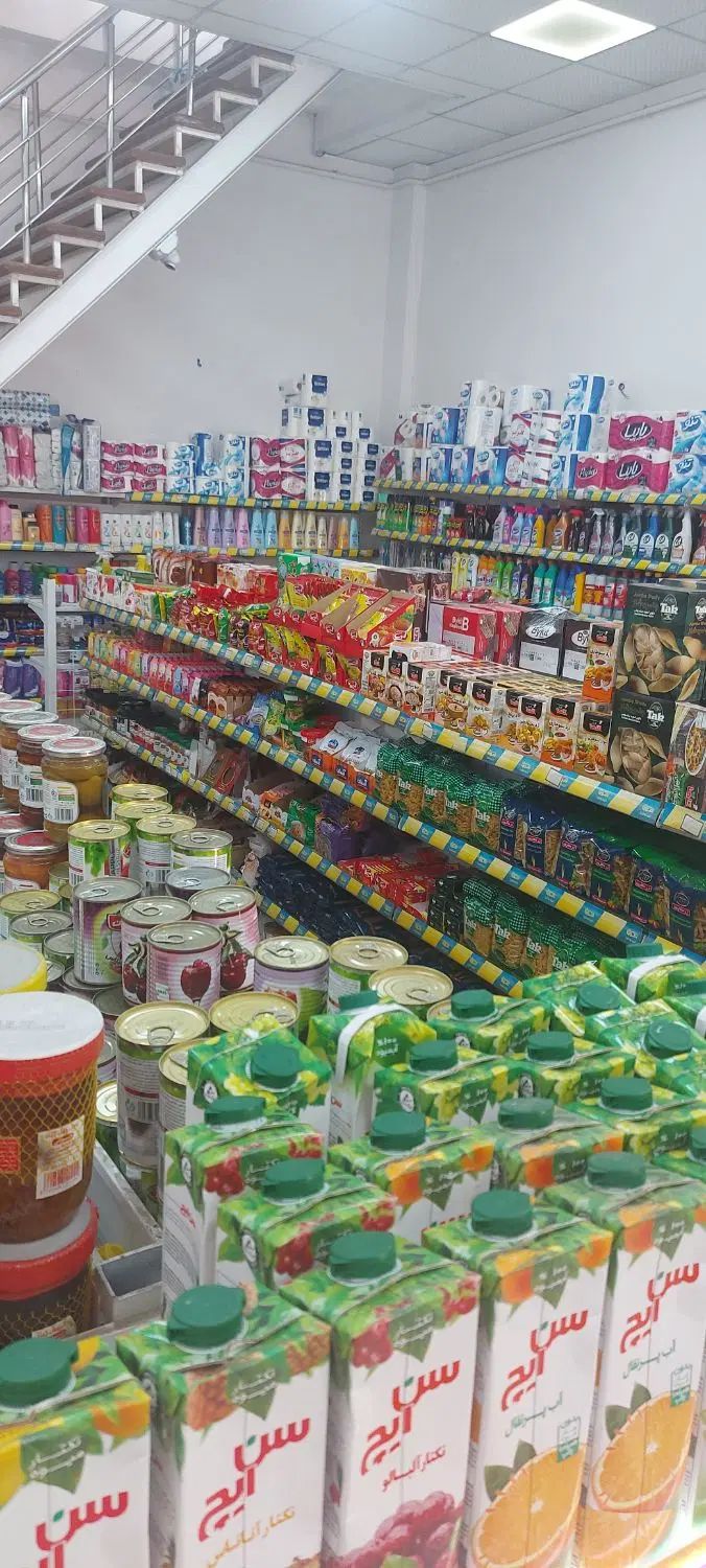 نیروی کار آقا برای کار در فروشگاه موادغذایی|استخدام خدمات فروشگاه و رستوران|رودسر, |دیوار