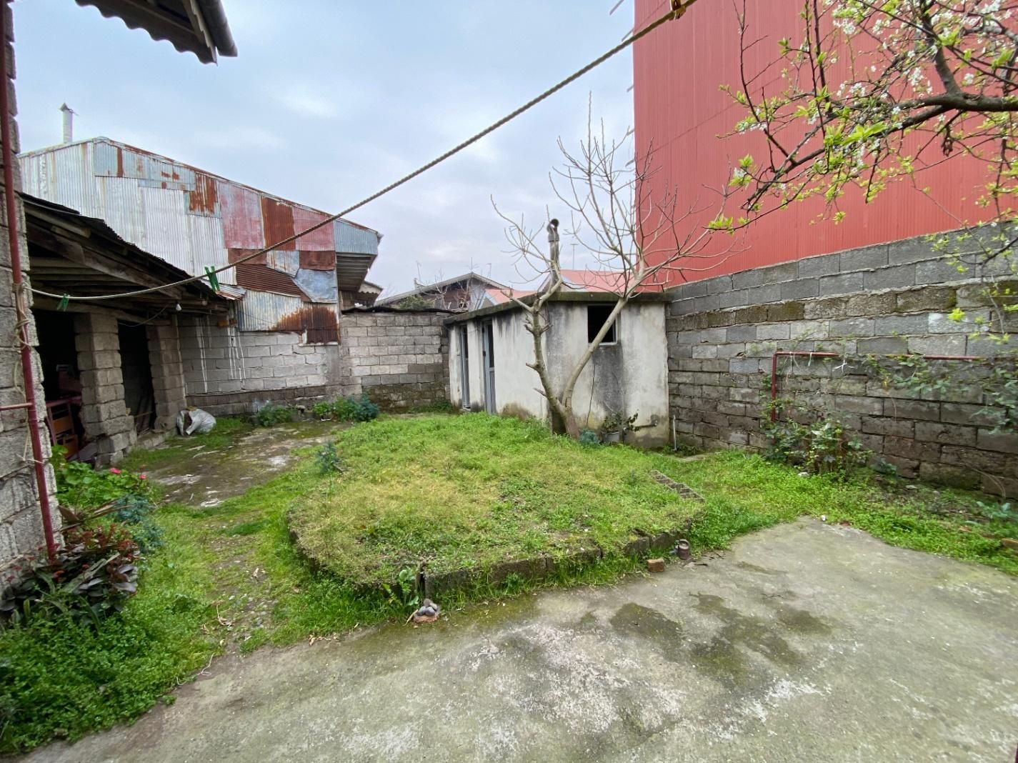 خانه ویلایی/سنددار/دورحرم/مناسب بازسازی|فروش خانه و ویلا|آستانه اشرفیه, |دیوار