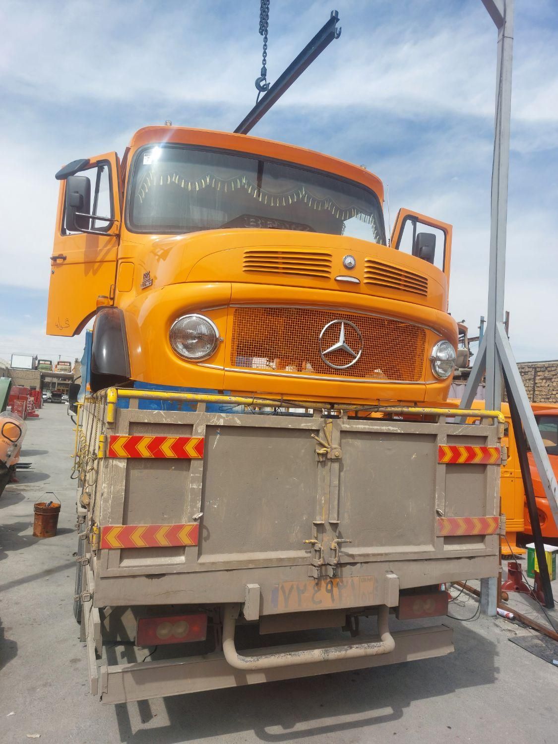 اتاق جلو کامیون بنز ده تن .مایلر.خاور.۹۱۱ نقداقساط|قطعات یدکی و لوازم جانبی|اصفهان, شهرک مهدیه|دیوار