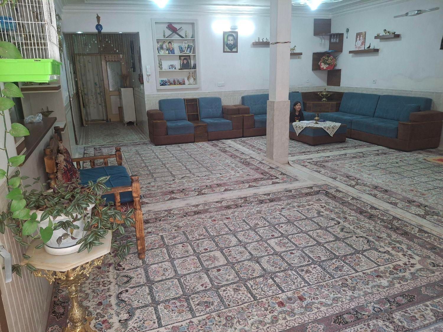 فروشی خانه مسکونی ویلای دوطبقه|فروش خانه و ویلا|کهریزک, |دیوار