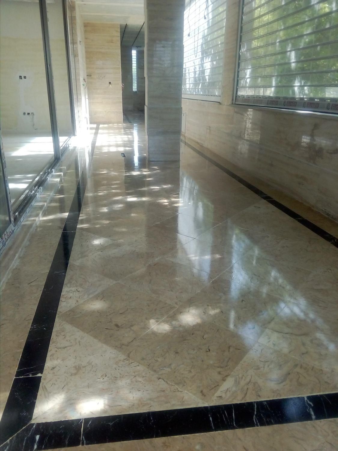 کفسابی سنگ موزائیک سرامیک بادستگاه پیشرفته|خدمات نظافت|خرمآباد, |دیوار