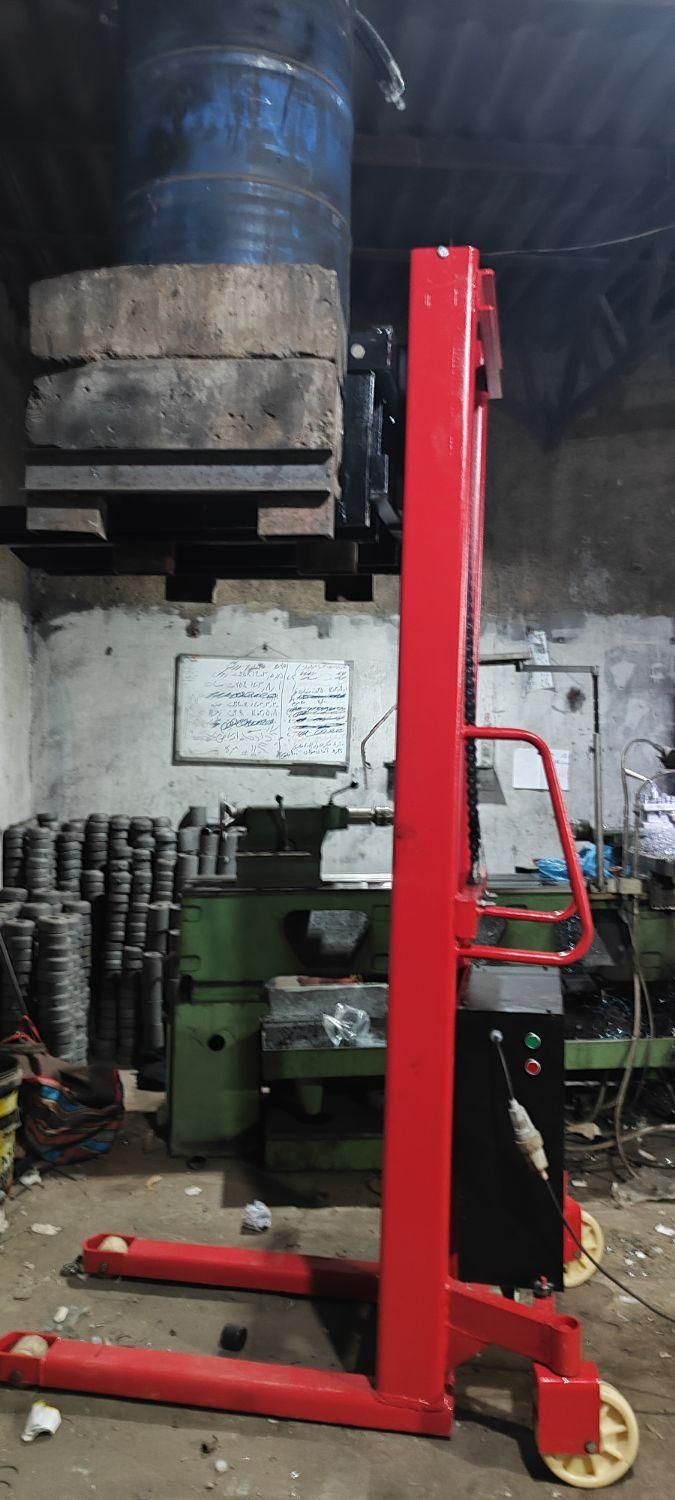 جوشکارco2وکارگر ساده|استخدام صنعتی، فنی، مهندسی|گلستان (تهران), |دیوار