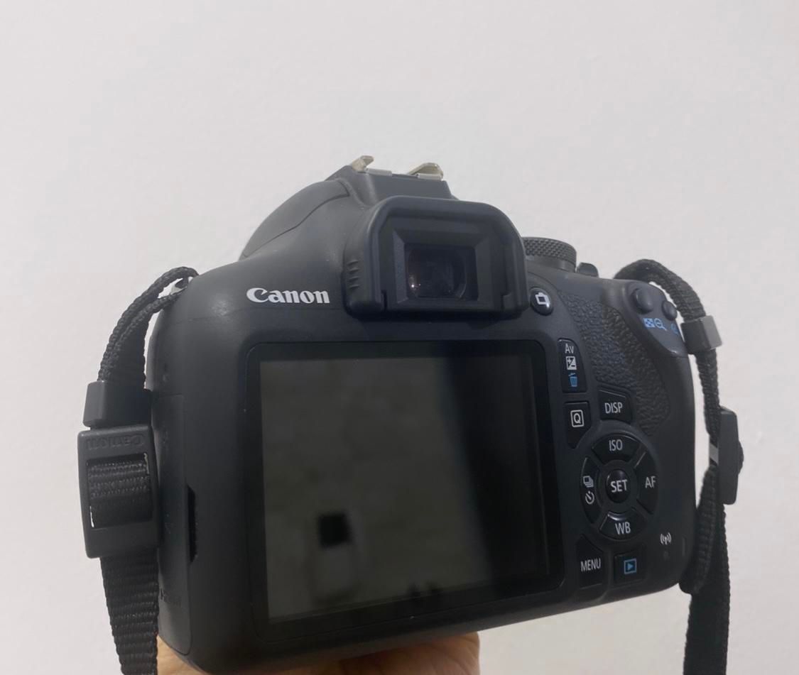 دوربین canon2000d|دوربین عکاسی و فیلم‌برداری|بندرعباس, |دیوار