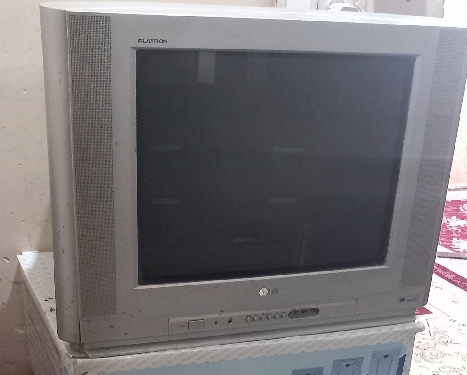 tvقدیمی 21همراه بامیزtv|تلویزیون و پروژکتور|گرگان, |دیوار