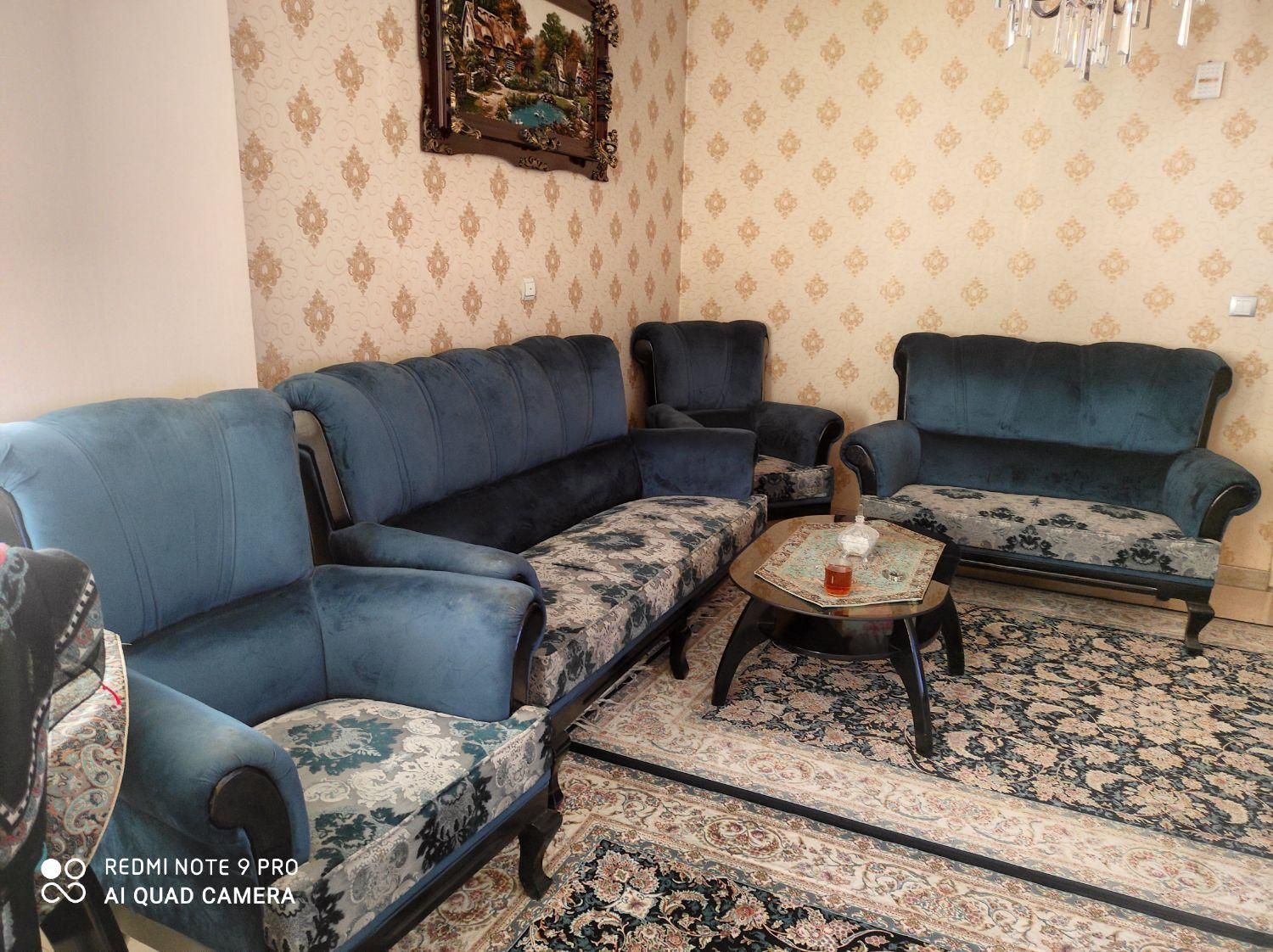 مبلمان راحتی ۷ نفره همراه با میز ناهارخوری|مبلمان خانگی و میز عسلی|تهران, باغ فیض|دیوار