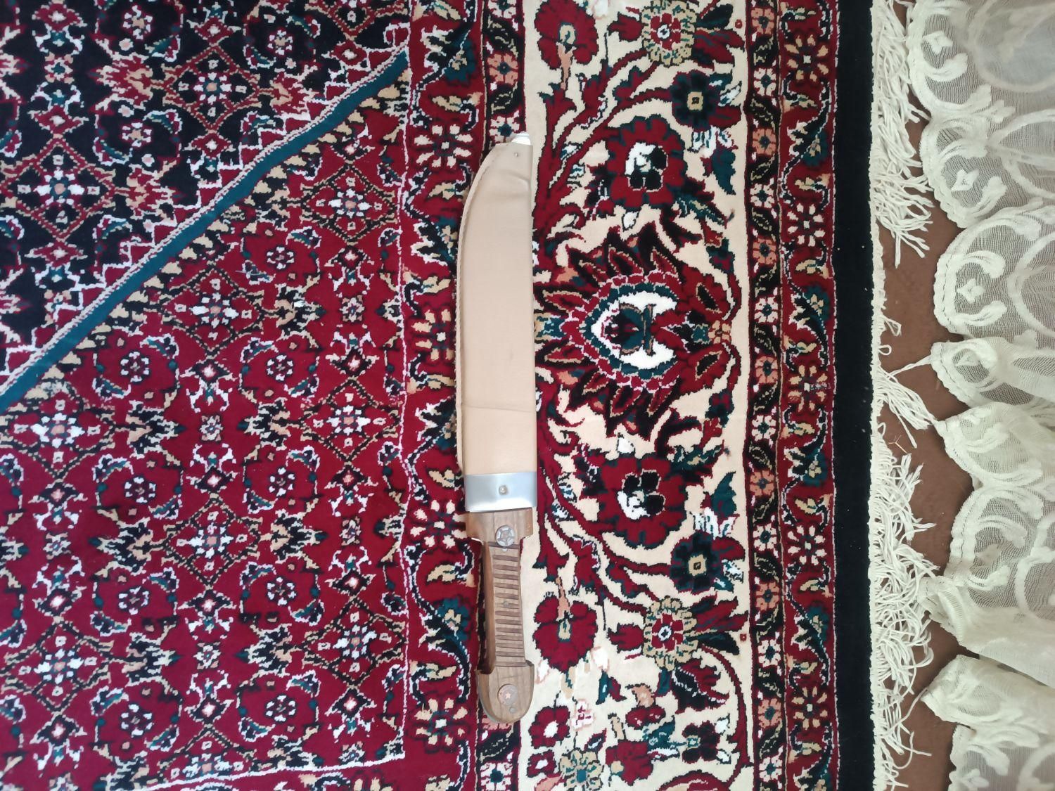 چاقو دست چوب نو|کلکسیون اشیاء عتیقه|همدان, |دیوار
