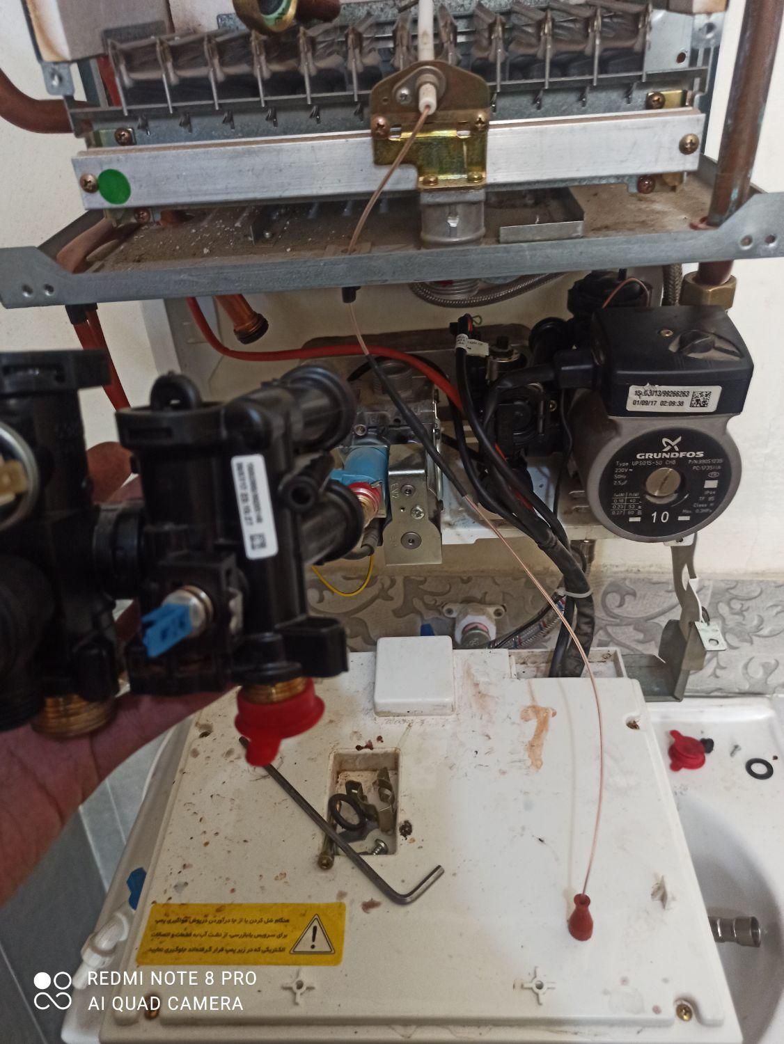 نصب و تعمیر تخصصی انواع پکیج و رادیاتور|خدمات پیشه و مهارت|مشگین شهر, |دیوار