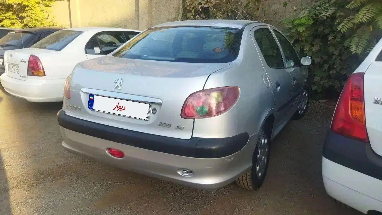 پژو 206 SD V8، مدل ۱۳۹۲|خودرو سواری و وانت|کرج, اصفهانی‌ها|دیوار
