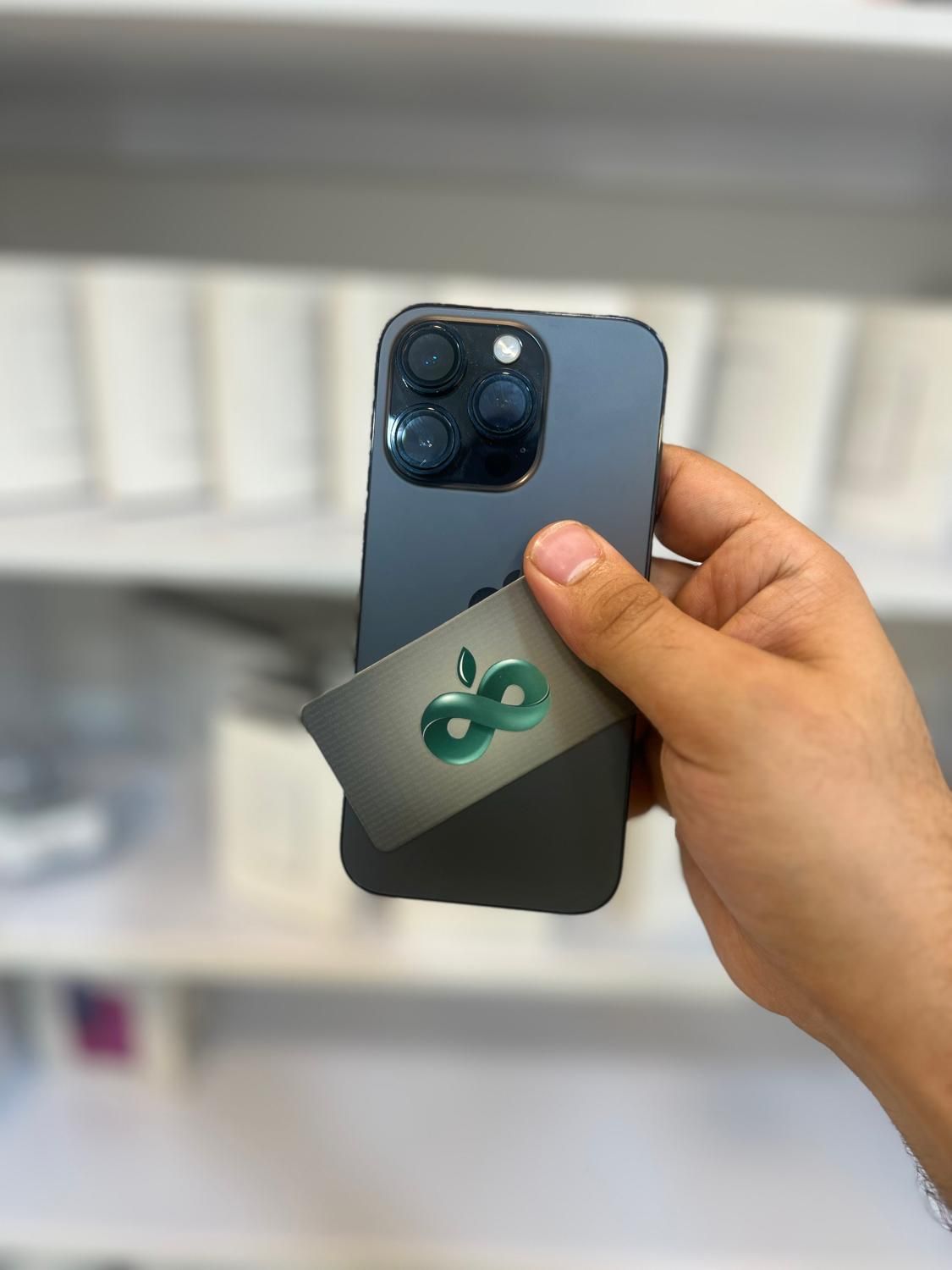 اپل iphone 14 pro با حافظهٔ ۲۵۶ گیگابایت|موبایل|شیراز, زند|دیوار
