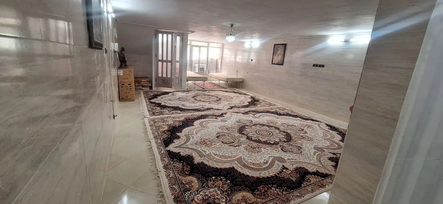 خانه ویلای با پارکینگ در خیابان امام رضا (ع)|اجارهٔ کوتاه‌مدت آپارتمان و سوئیت|مشهد, امام رضا (ع)|دیوار